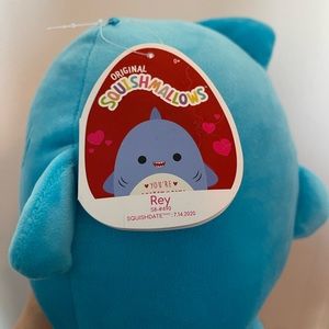 Squishmallow Rey the blue shark 8" BNWT 🦈